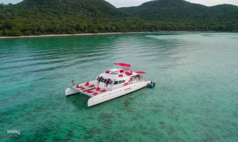 Pattaya Yacht Escape: Island Discovery | Thailand