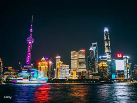 [Michelin 1-star award] Shanghai crab course dinner at Chenglong Xing Crab King Palace & night view on Huangpu River night cruise (Japanese/Chinese/English guide, city hotel or Disneyland Hotel pick-up and drop-off)