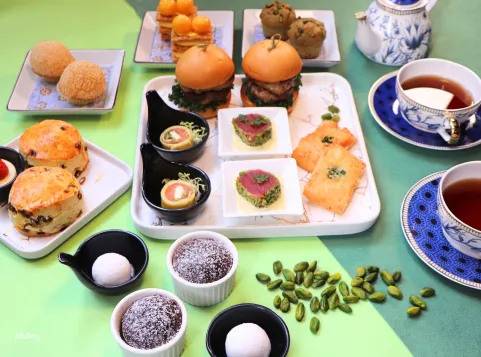 Kowloon Hotel｜Middle Row Bar Middle Row Bar｜Signature Afternoon Tea Set - East Meets West - Pistachio Delight｜Classic English Afternoon Tea Set – Encore
