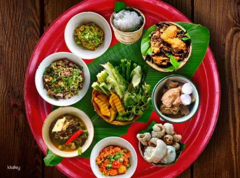 Khan Toke Dinner and Cultural Show with Roundtrip Transfer at Old Chiang Mai Cultural Center | Chiang Mai