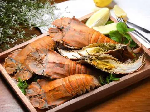 Kad Kafe Restaurant by Shangri-La Chiang Mai: Seafood Dinner Buffet | Thailand