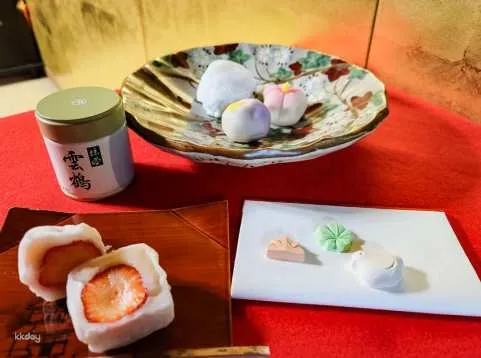 Kyoto Table-Style Tea Ceremony at a 100-Year-Old Wooden Townhouse