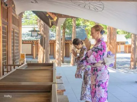 Sapporo in Style: Experience Luxury Kimono and Private Hokkaido Shrine Tour
