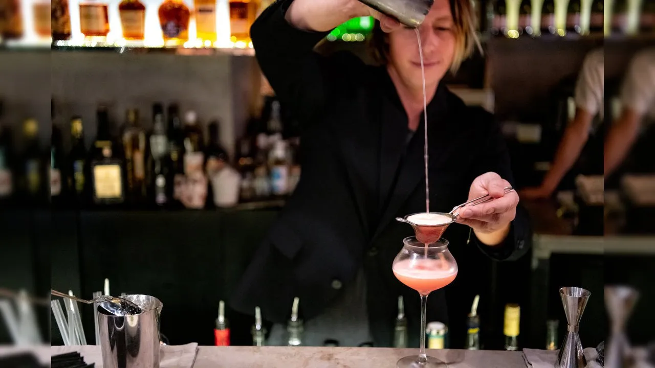 Pub-crawl in Moscow